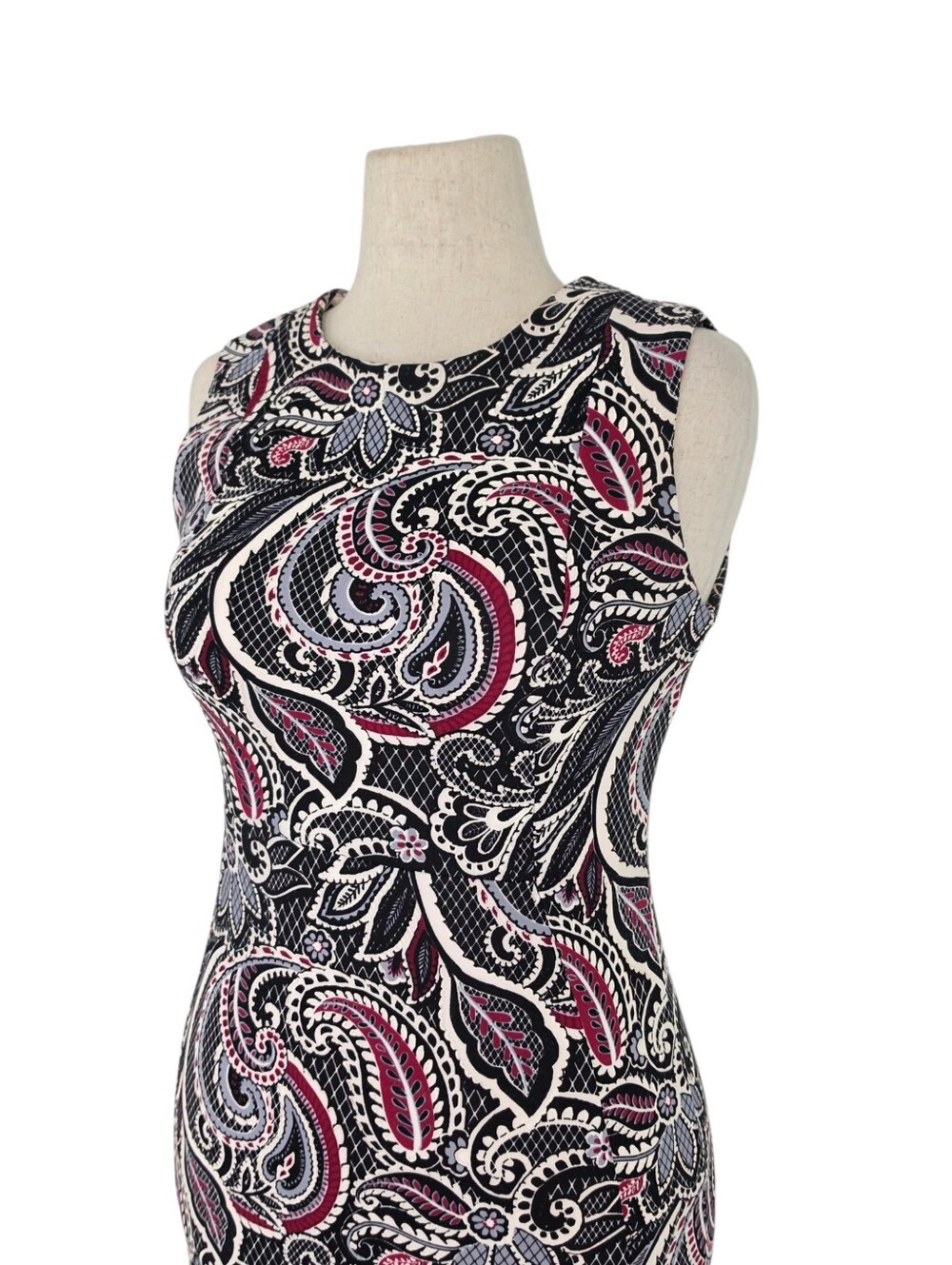 Shelby & Palmer Sheath Dress Size 8 Black Paisley Sleeveless Stretch - Picture 3 of 8